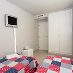 Apartment Suenos De Mar, 3 Dormitorios, By Bookindenia