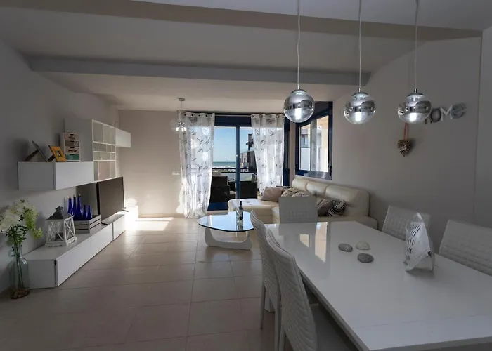 Suenos De Mar, 3 Dormitorios, By Bookindenia Denia